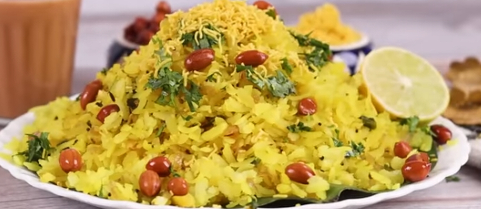 हलके लुसलुशीत कांदे पोहे बनवण्याची सोपी पद्धत | kandepohe recipe2025