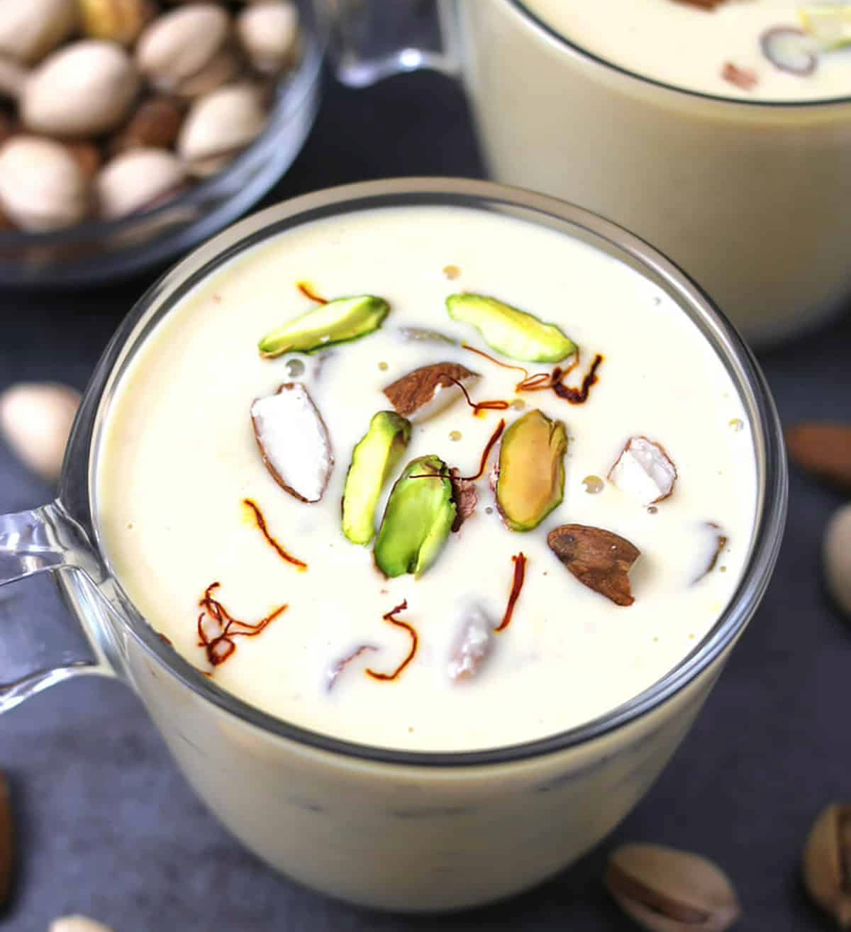 १० मिनिटांत बनवा रवाळ मलईदार बासुंदी | Instant Basundi Recipe